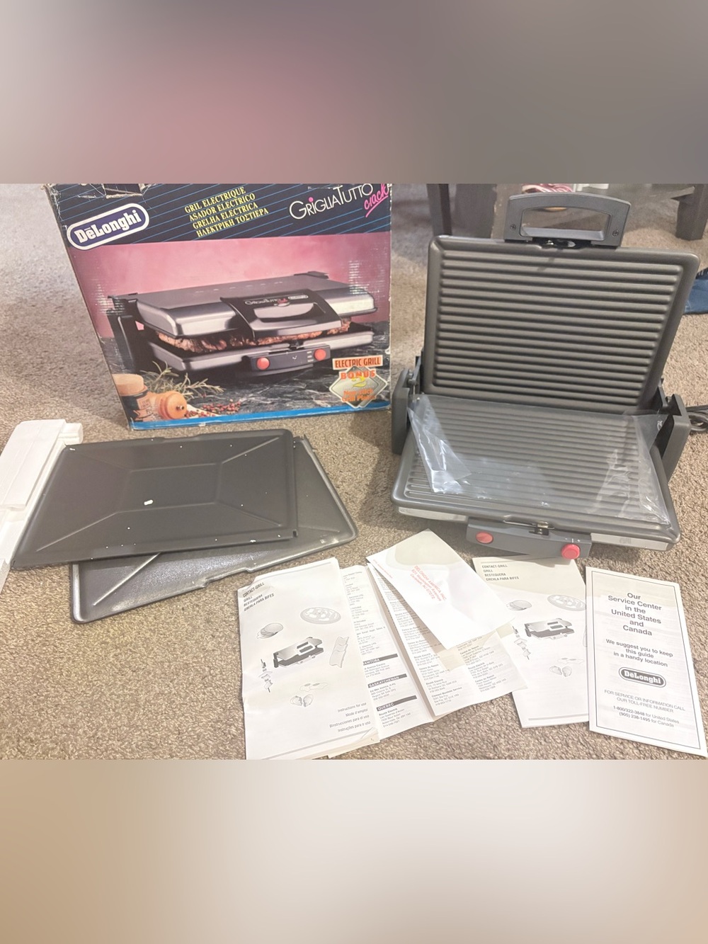 DeLonghi Electric Grill & Panini Press - Gray with Red Knobs
